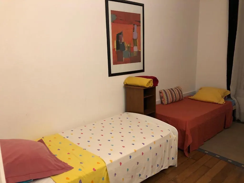 Appartement 47m2 Calme au cœur de Parîs France